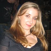 Laura Martinez Photo 19