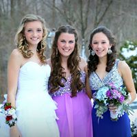 Elizabeth Nagle Photo 36