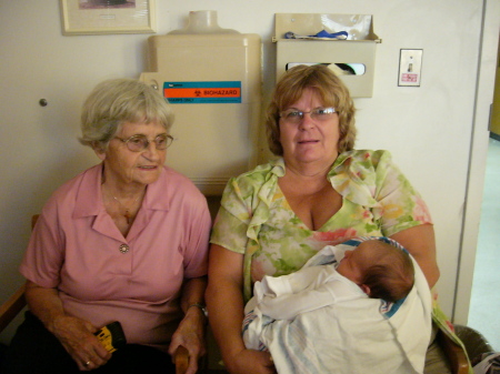 Adele Anderson Photo 30
