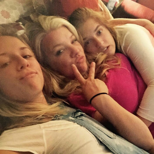 Shannon Phillips Photo 40