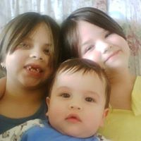 Jennifer Behan Photo 10