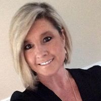 Julie Cleveland Photo 37