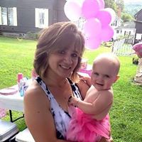 Sarah Darling Photo 6