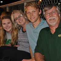 Lisa Peacock Photo 20