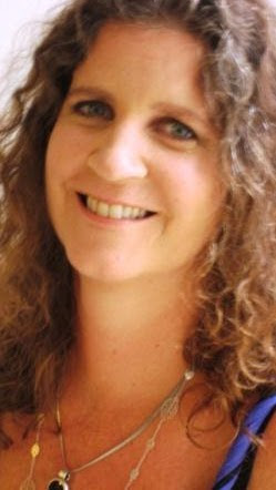 Paula Johns Photo 17