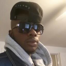 Quinton Moore Photo 4