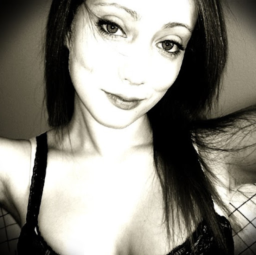 Christina Frost Photo 13