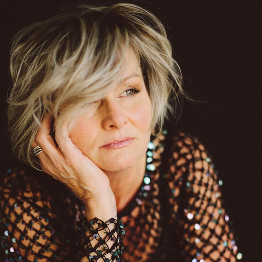 Laurie Jones Photo 12