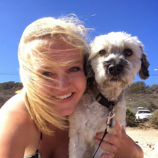 Hayley Smith Photo 11