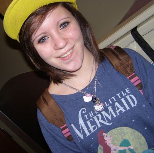 Maria Erickson Photo 17