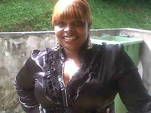 Sandra John Photo 9