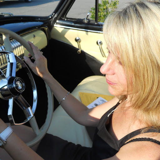 Susan Compton Photo 16