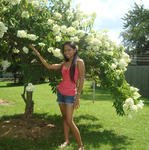 Christine Farley Photo 32