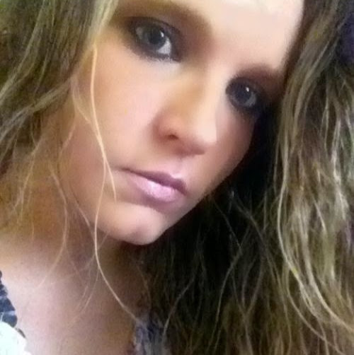 Amanda Wilson Photo 21