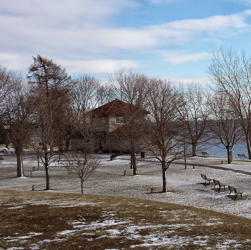 Valerie Kelly Photo 16