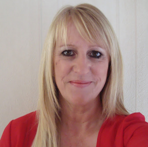 Alison Robinson Photo 34
