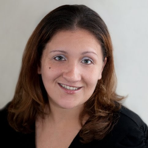 Annie Pierce Photo 11