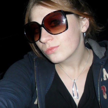 Nicole Spence Photo 18