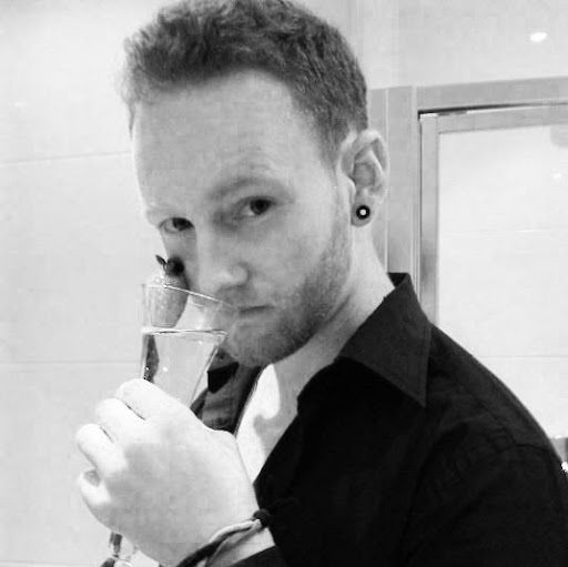 Christopher Giles Photo 20