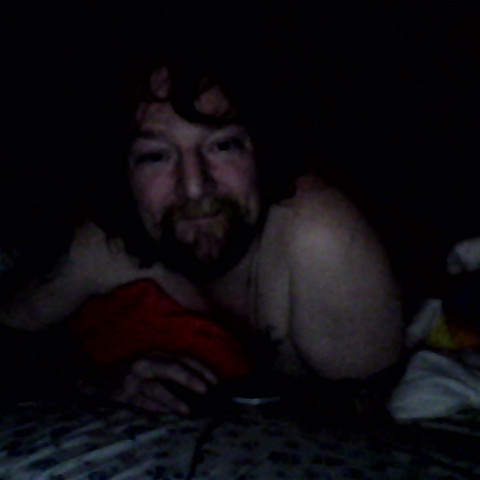 Lewis Strong Photo 25