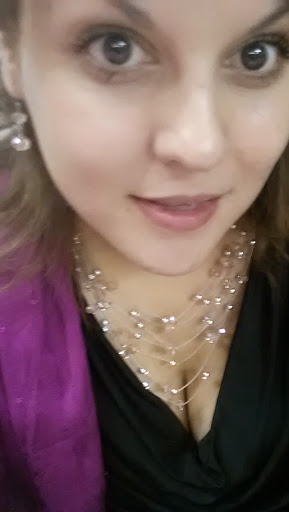 Karina Pesqueira Photo 2