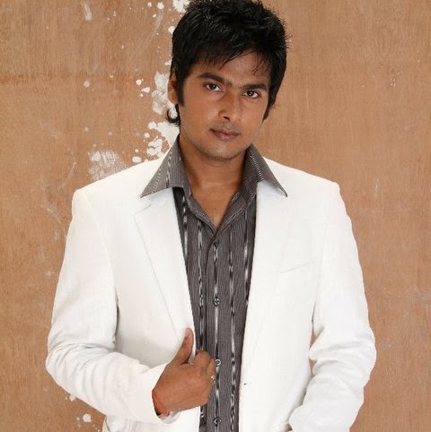 Adam Perryman Photo 21