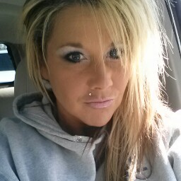 Michelle Younger Photo 7