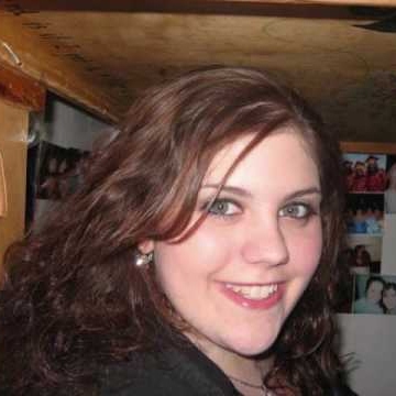 Danielle Golden Photo 26