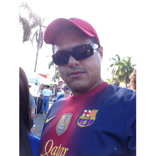 Carlos Valladares Photo 27