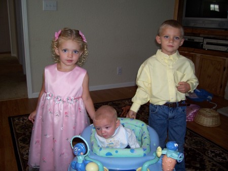 Robin Barrett Photo 20