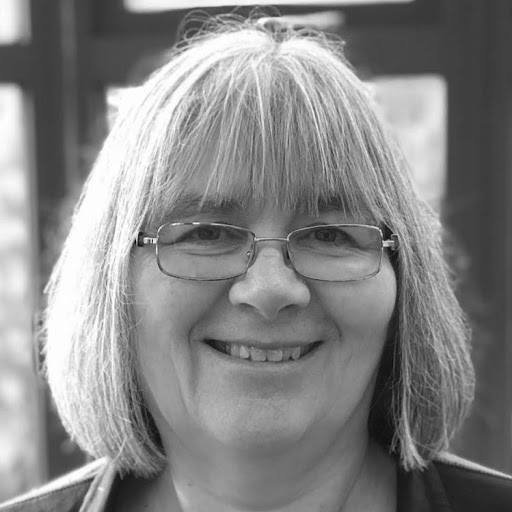 Julia Jacobs Photo 23