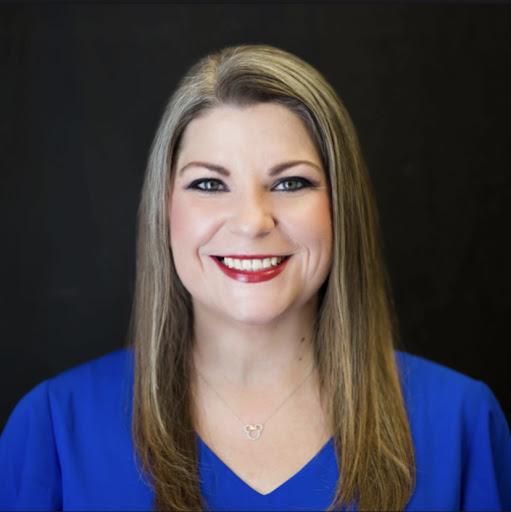 Jennifer Graves Photo 16