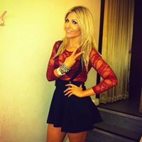 Lauren Moss Photo 19