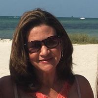 Arlene Medeiros Photo 8