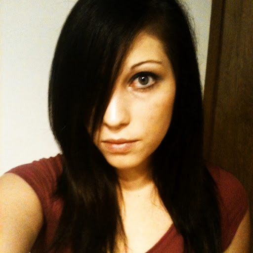 Christina Maddox Photo 27