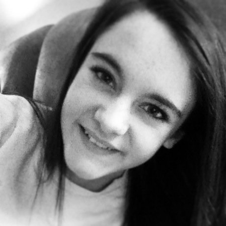 Sarah Terry Photo 32