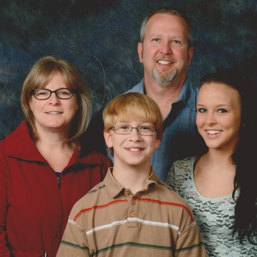 Rebekah Schafer Photo 9