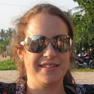 Laura Tyson Photo 20