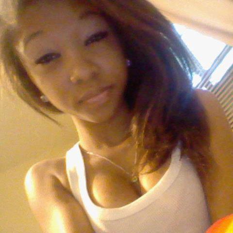 Kayla Phillips Photo 24