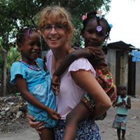 Elisabeth Kennedy Photo 10