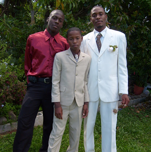 Shawn Hunter Photo 10