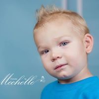 Angela Hartman Photo 13