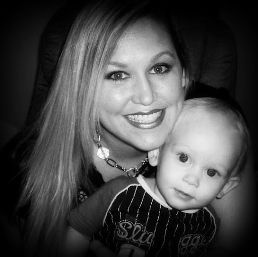 Jennifer Woodson Photo 37