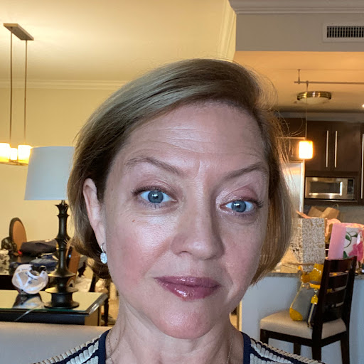 Elizabeth Frank Photo 35