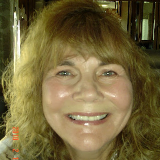 Connie Koenig Photo 32