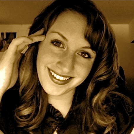 Sarah Frank Photo 10