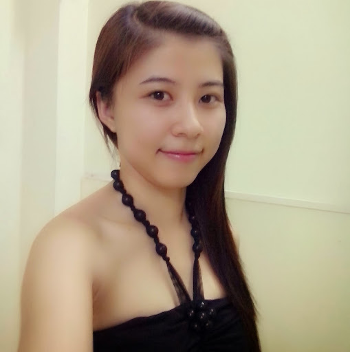 Trang Truong Photo 17