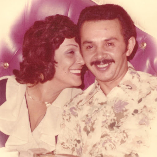 Elizabeth Colon Photo 16