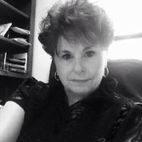 Janet Tuttle Photo 17
