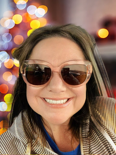 Suzanne Riley Photo 18